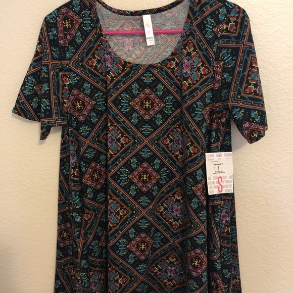 LuLaRoe Perfect Tee - Picture 1 of 3